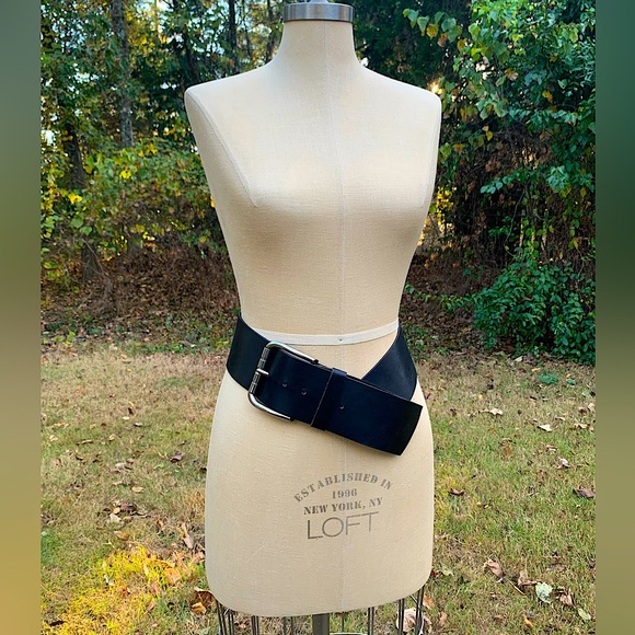 Accessories - Funky Vintage Leather Oversized Waist Belt